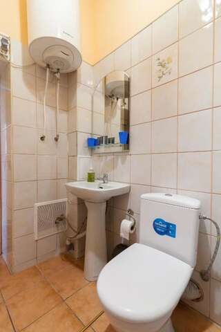 Апартаменты Studio Apartment Center with Breakfast Львов Апартаменты-18