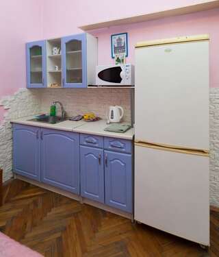 Апартаменты Studio Apartment Center with Breakfast Львов Апартаменты-19