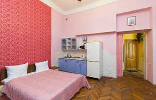 Апартаменты Studio Apartment Center with Breakfast Львов Апартаменты-3