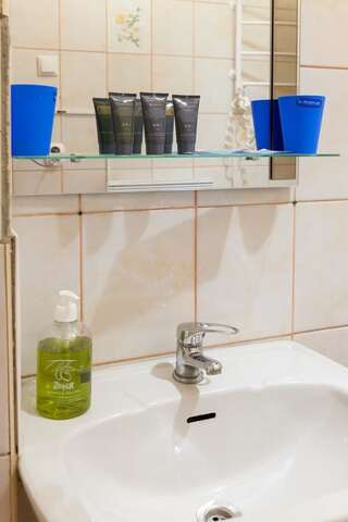 Апартаменты Studio Apartment Center with Breakfast Львов Апартаменты-6