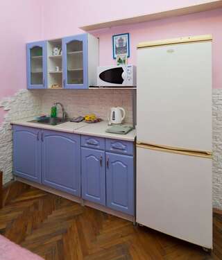 Апартаменты Studio Apartment Center with Breakfast Львов Апартаменты-9